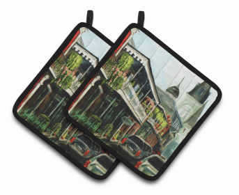 St Louis Cathedral Pair of Pot Holders (Color: St Louis Cathedral, size: 7.5 x 7.5)